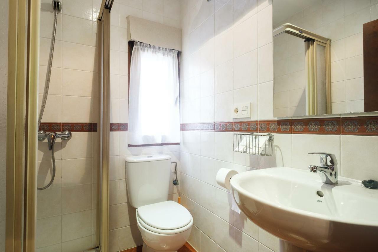 Apartamentos De Herminia Manzaneda  Exterior photo
