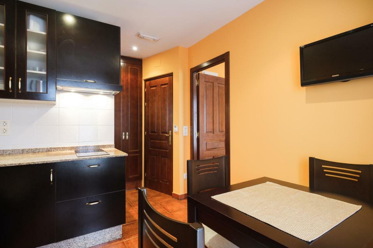 Apartamentos De Herminia Manzaneda  Exterior photo
