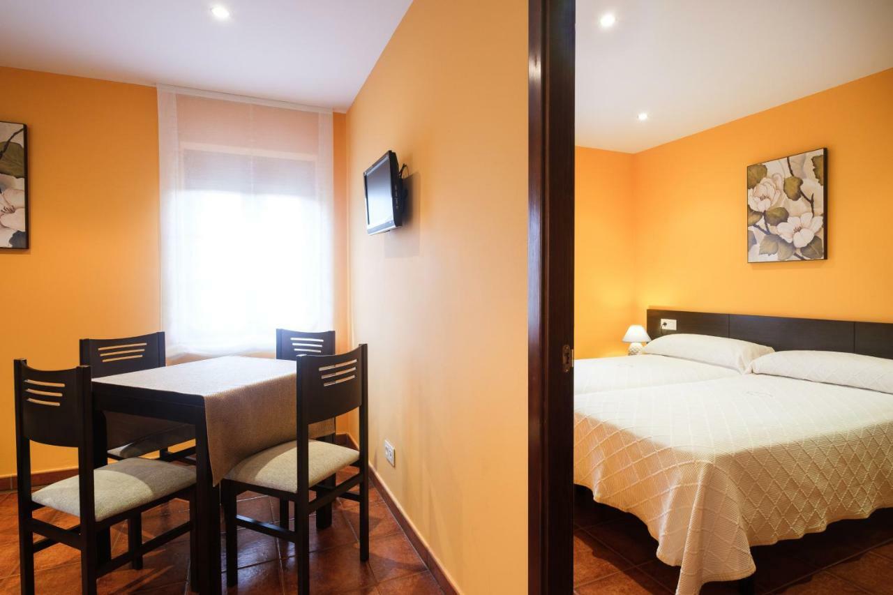 Apartamentos De Herminia Manzaneda  Exterior photo